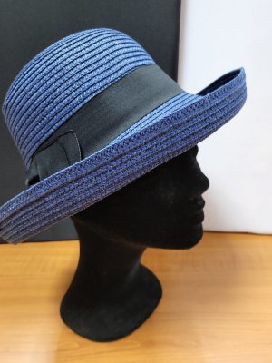 ŽENSKI KLOBUK CUI23 MODER