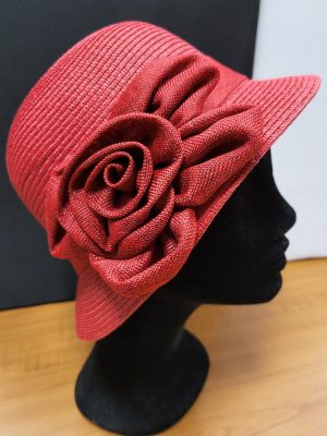 ŽENSKI KLOBUK MM RDEČ